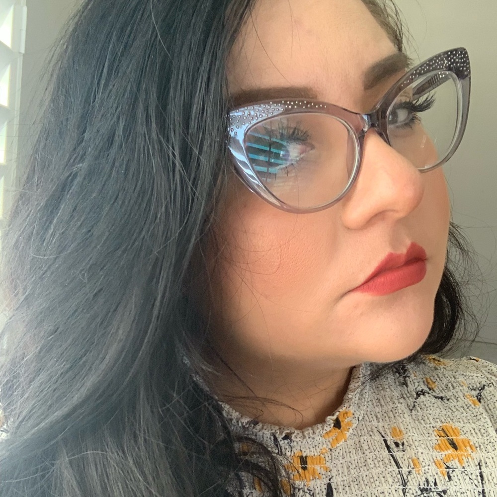 Meet your Posher, Jessica